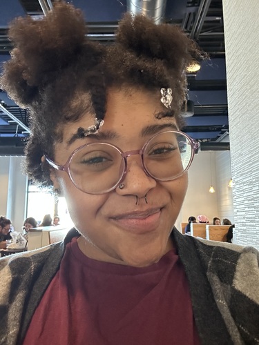 Derrya M - UC Babysitter