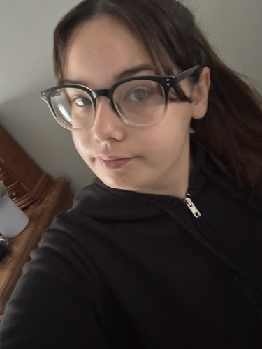 Alicia F - Bristol Community College  Babysitter