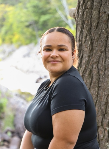 Azrianna J - Concordia Babysitter