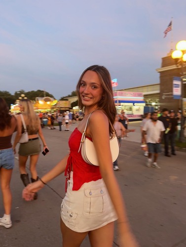 Megan R - University of Iowa Babysitter