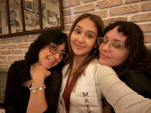 Andrea M - Miami Dade Babysitter