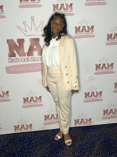 Shannya D - Wilmington U Babysitter