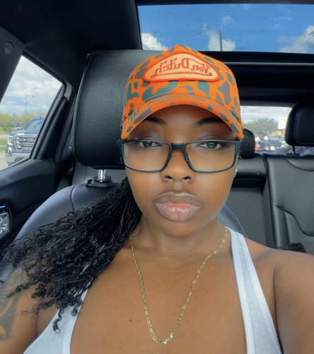 Santren P - DSC Babysitter