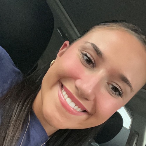 Elise B – VA Tech Student Seeking Babysitting Jobs
