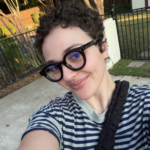 Chloé W - UT-Austin Babysitter