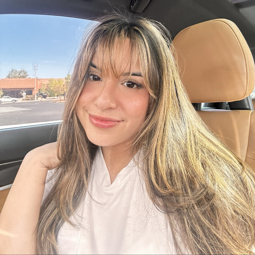 Elena M - Yavapai College  Babysitter