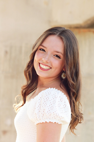 Jenna J - Belmont Babysitter