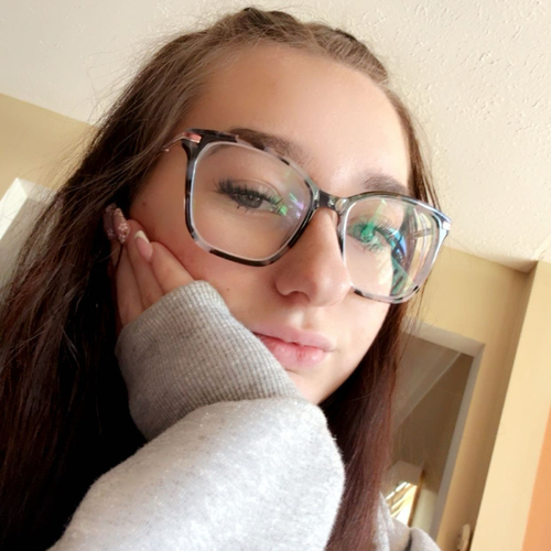 Lyndsie F - Monroe Community College  Babysitter