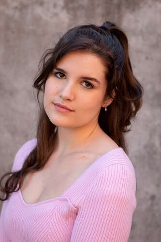 Madeline M - Ole Miss Babysitter