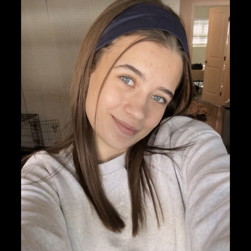 Breanna D – Eastern Florida State College Student Seeking Babysitting Jobs