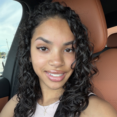 Helina C - UAB Babysitter
