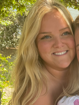 Dana G - Samford Babysitter