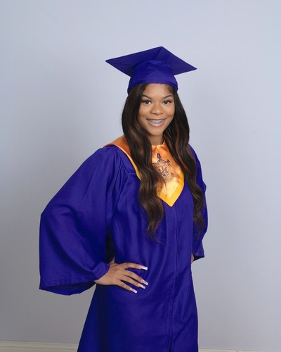 Amaya O - Georgia Southern Babysitter