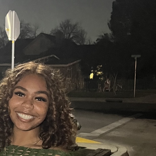 Larissa I - CSUN Babysitter