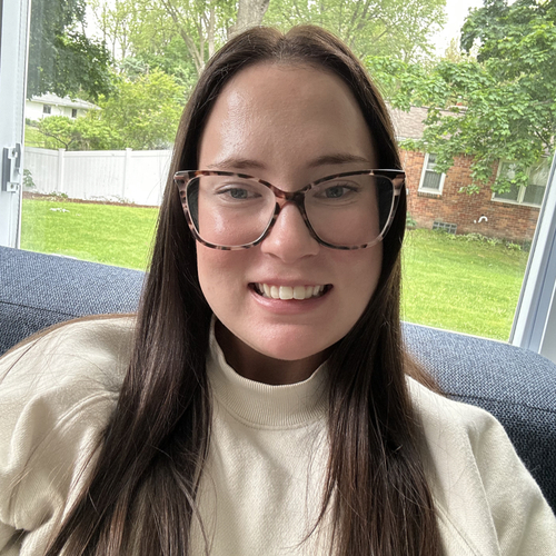 Emma G - St Clair County Community College Babysitter