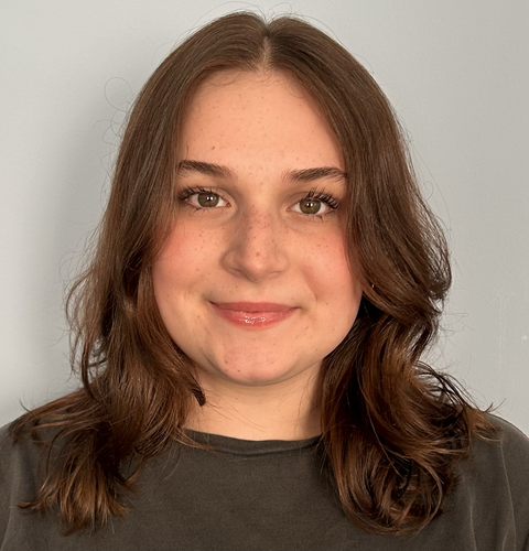 Lucy C - William & Mary Babysitter