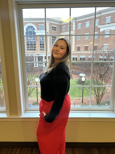 Alina L - HPU Babysitter