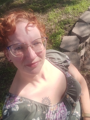 Dawnielle B - Brown Mackie College-South Bend Babysitter
