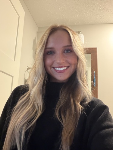 Maycee M - Edison Babysitter