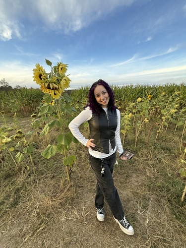 Isabella P - UNG Babysitter