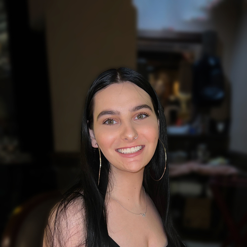 Mae M - Loyola New Orleans Babysitter