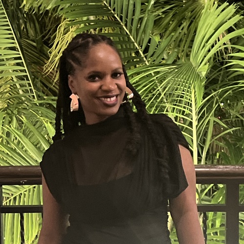 Louna D - Palm Beach State Babysitter
