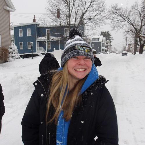 Lauren A - Middlesex Community College (MA) Babysitter