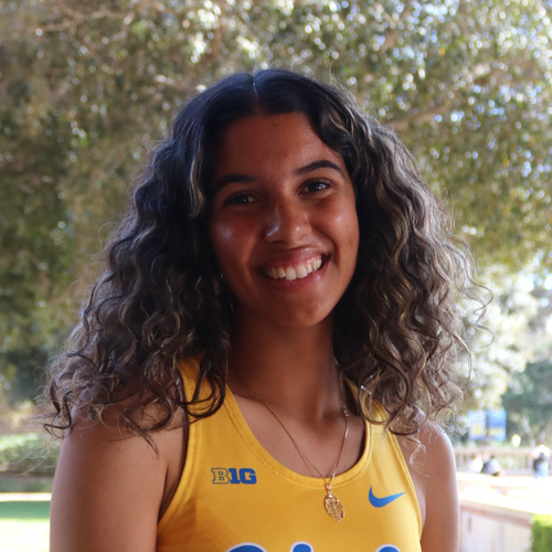 Amia W - UCLA Babysitter