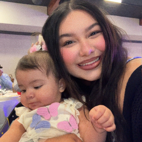 Mia H - Yuba College Babysitter