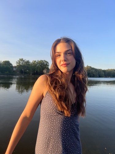 Caroline G - NYU Babysitter