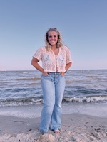 Olivia B – Belhaven Student Seeking Babysitting Jobs