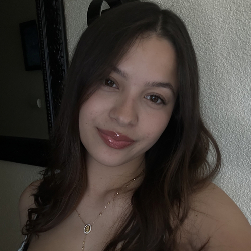 Leticia H - San Joaquin Delta College  Babysitter