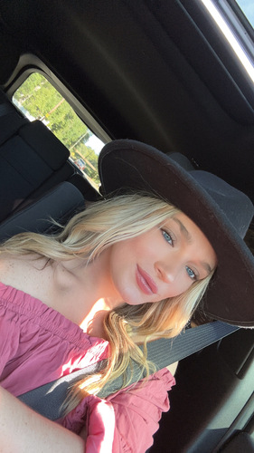 Sydney T - UNG Babysitter