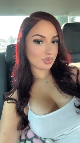 Alessandra G - UNF Babysitter