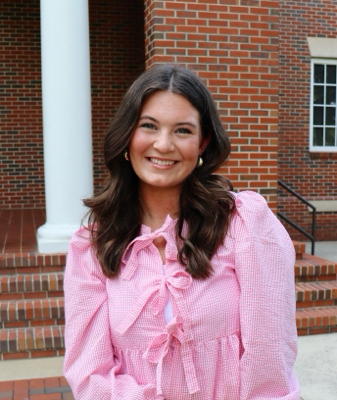 Taylor R - Troy Babysitter