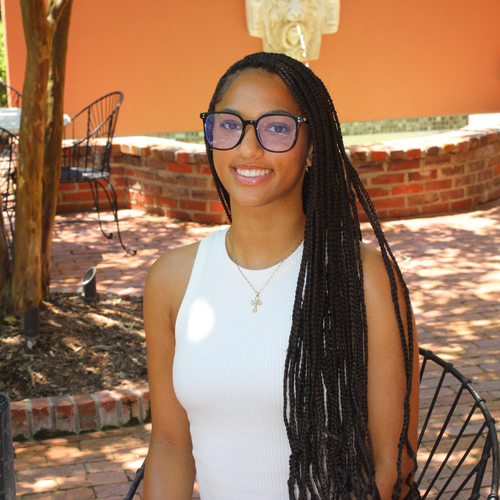 Amiyah S - Hinds Community College  Babysitter