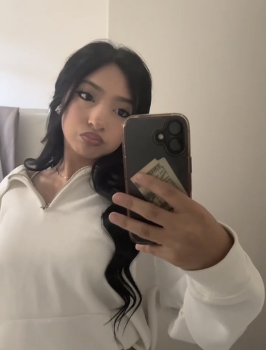 Hailey R - CSUN Babysitter