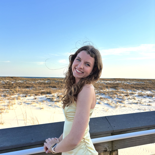 Natalie R – UTC Student Seeking Nanny Jobs