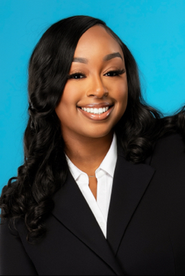 Kayla C - Hampton Babysitter