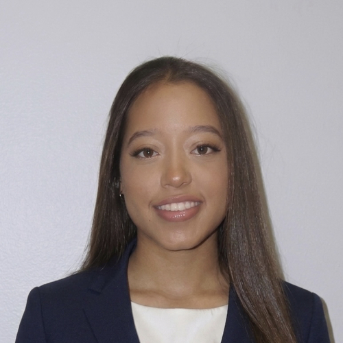 Kamila L - LMU Babysitter
