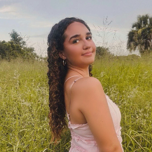 Samantha C - Lake-Sumter State College Babysitter
