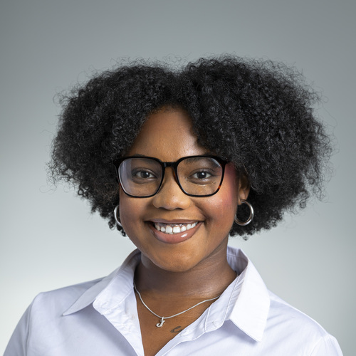 Jaslin W - UH Babysitter