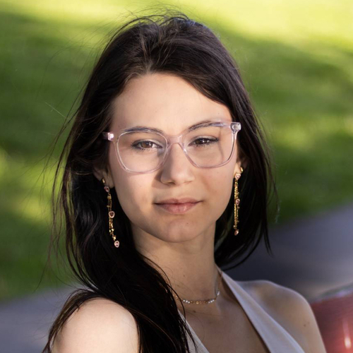 Lillian D - Undefined Babysitter
