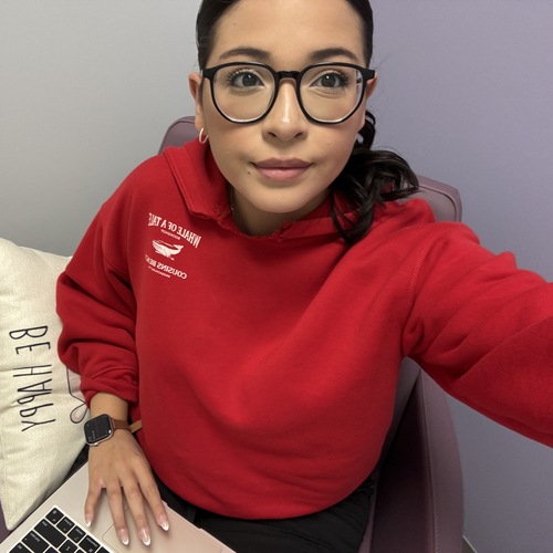 Alysha S - TAMIU Babysitter