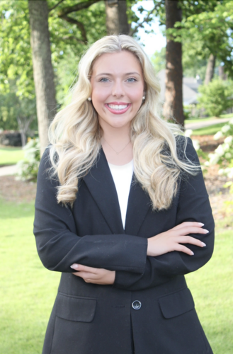 Blakely B - Auburn Babysitter