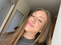 Kenzie R – Belmont Student Seeking Babysitting Jobs