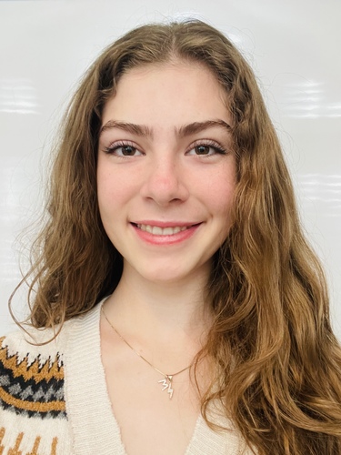 Eliana S - USF Babysitter