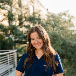 Alexis M - UAB Babysitter