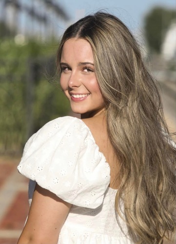 Kendal L - FHSU Babysitter