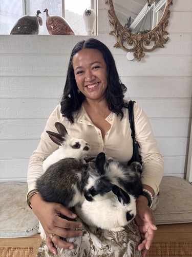 Yahri W - Laguna College of Art and Design Babysitter